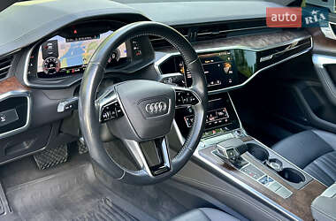 Седан Audi A6 2019 в 