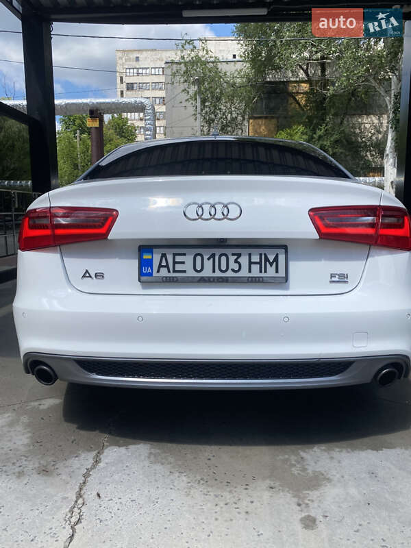 Седан Audi A6 2014 в Дніпрі