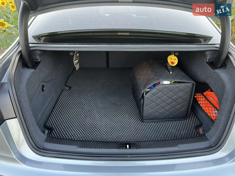 Седан Audi A6 2013 в Умани