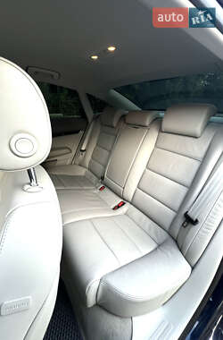 Седан Audi A6 2010 в 