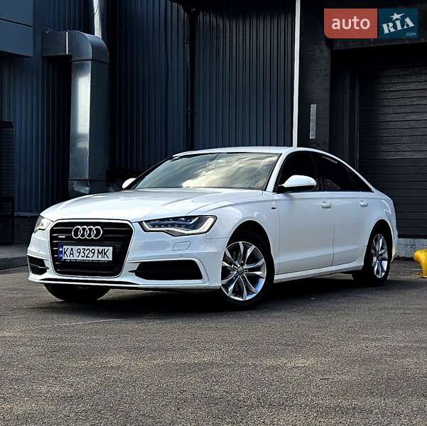Седан Audi A6 2012 в 
