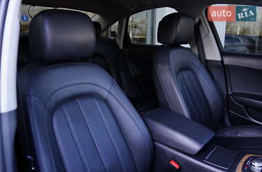 Седан Audi A6 2015 в 