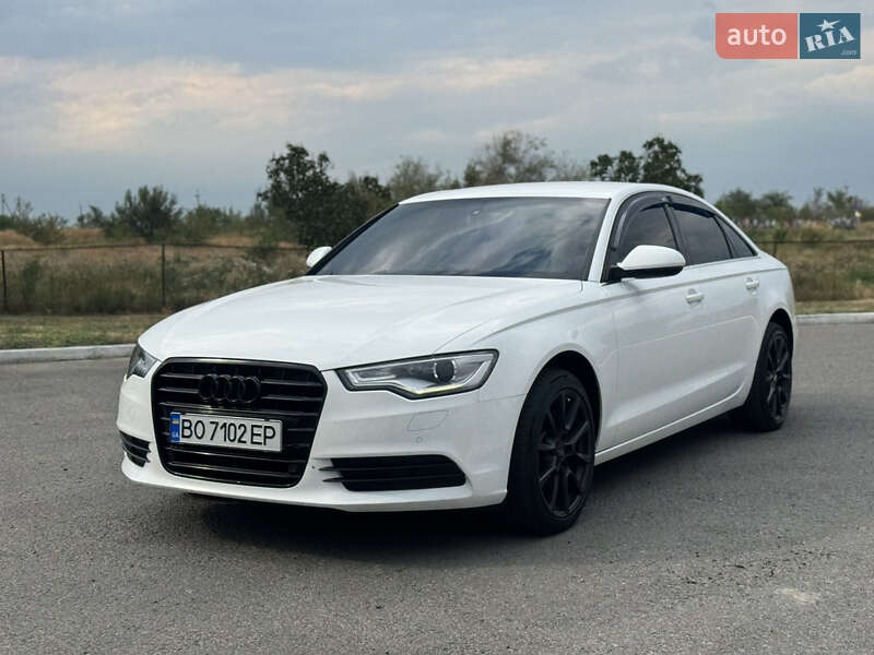 Седан Audi A6 2012 в Покровському