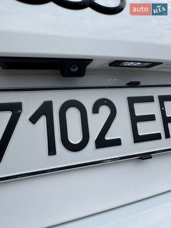 Седан Audi A6 2012 в Покровському