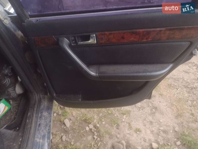 Седан Audi A6 1996 в Болехове