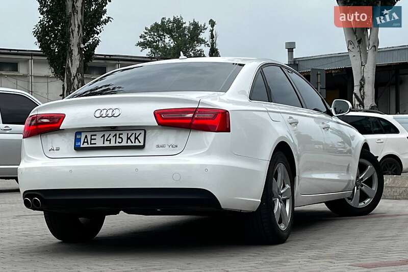 Седан Audi A6 2014 в Днепре