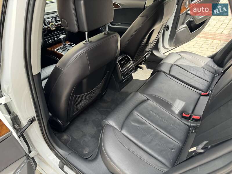 Седан Audi A6 2013 в Золочеве