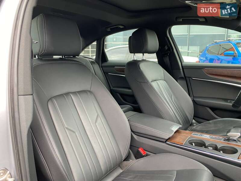 Седан Audi A6 2018 в Львові