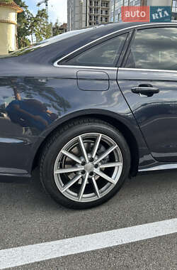 Седан Audi A6 2014 в 
