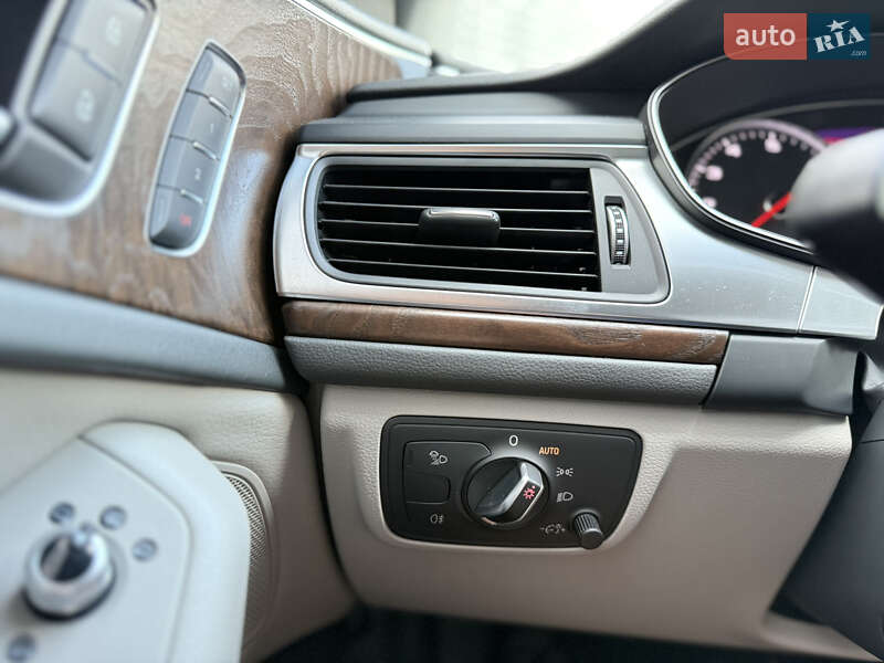 Седан Audi A6 2015 в Дніпрі