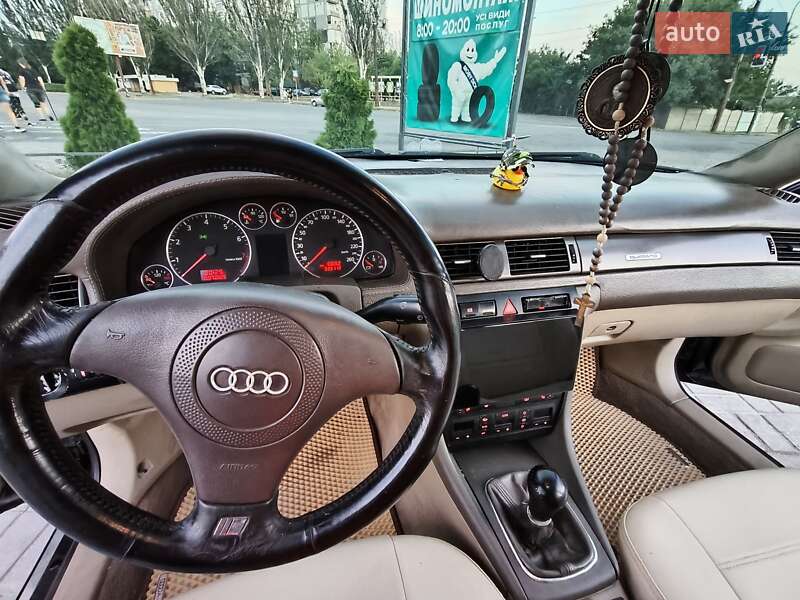 Седан Audi A6 2002 в Запоріжжі