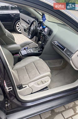 Седан Audi A6 2004 в 