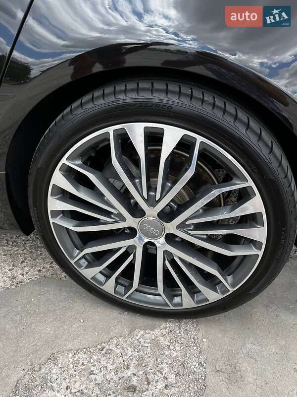 Седан Audi A6 2015 в Первомайську