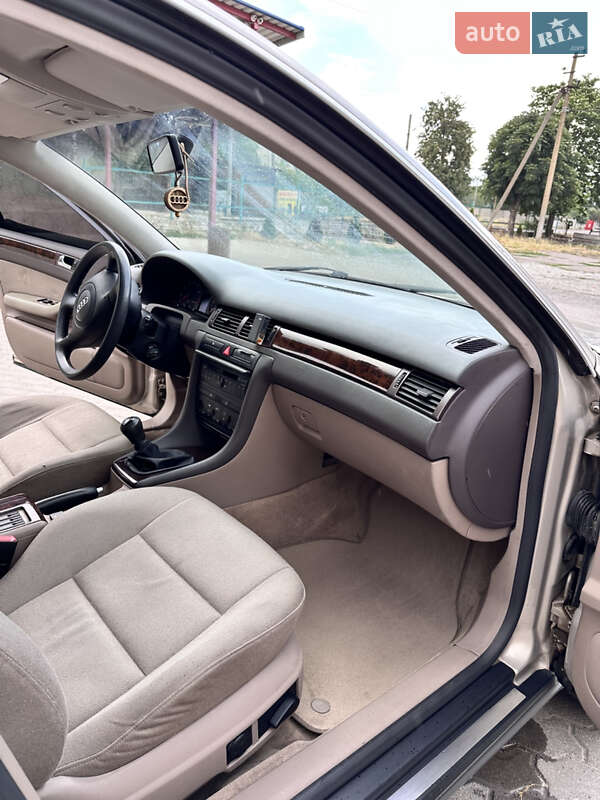 Седан Audi A6 1998 в Тростянці