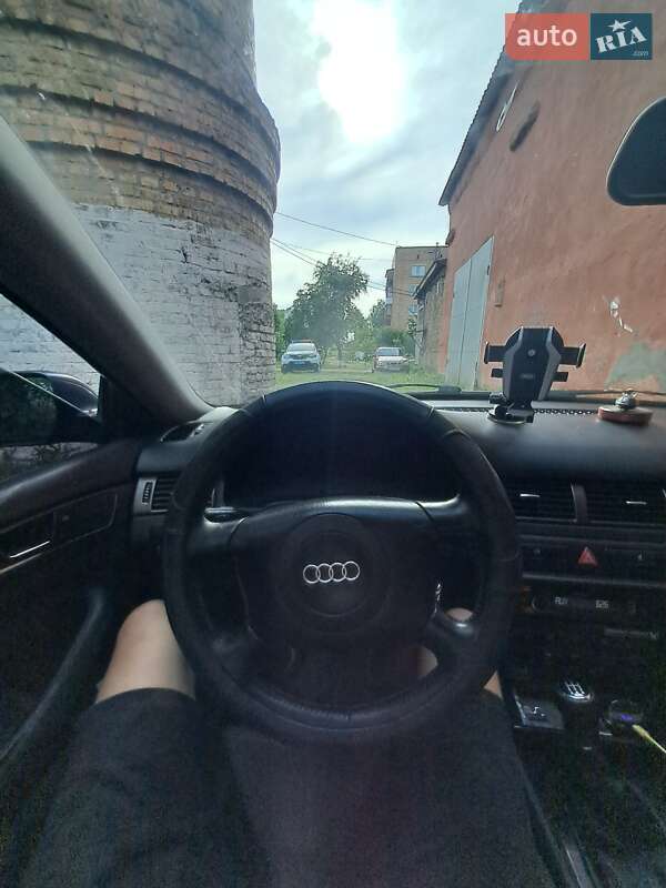 Audi A6 2001