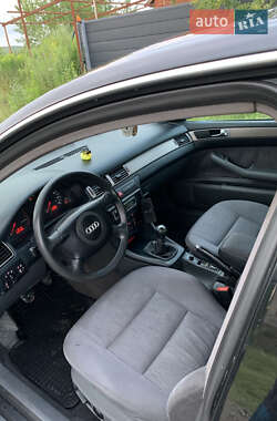 Седан Audi A6 2000 в 