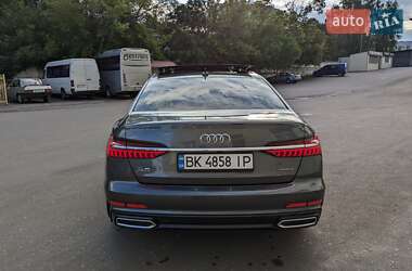 Седан Audi A6 2019 в 