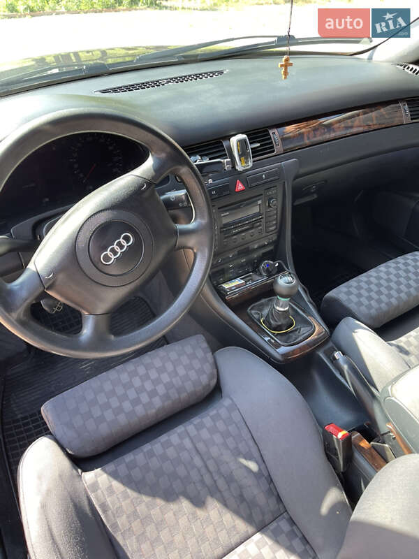 Універсал Audi A6 2000 в Чернігові