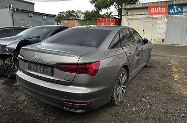 Седан Audi A6 2021 в 