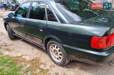 Седан Audi A6 1996 в 