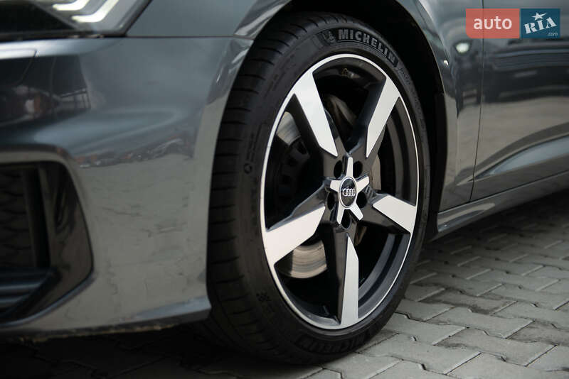 Седан Audi A6 2018 в Мукачево