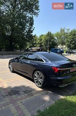 Седан Audi A6 2019 в 
