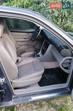 Седан Audi A6 1995 в 