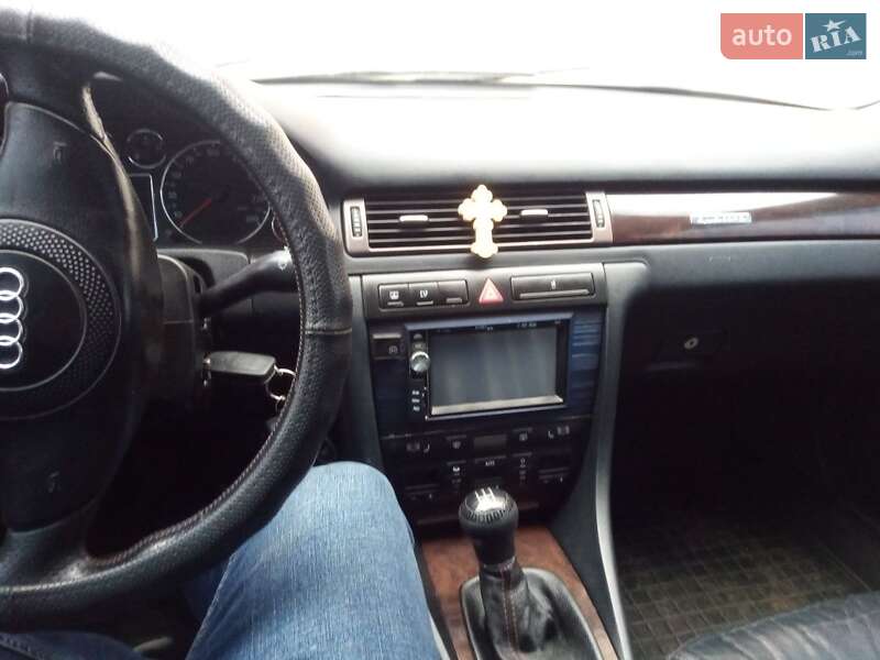 Audi A6 2001