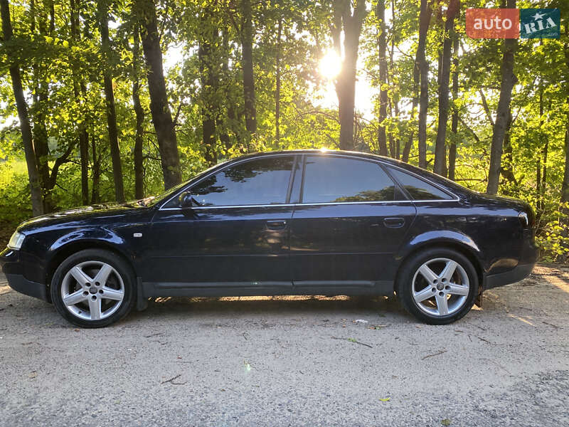 Седан Audi A6 2001 в Ржищеве