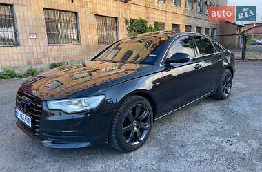 Седан Audi A6 2012 в 