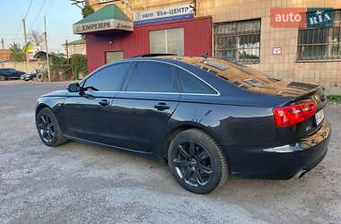 Седан Audi A6 2012 в 