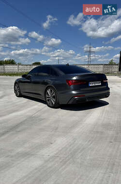 Седан Audi A6 2018 в 