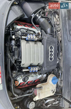 Седан Audi A6 2004 в 