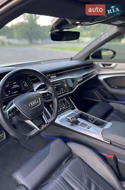 Седан Audi A6 2018 в 