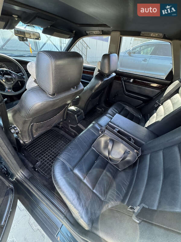 Седан Audi A6 1995 в Луцке