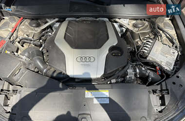 Седан Audi A6 2019 в 