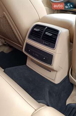 Седан Audi A6 2012 в 