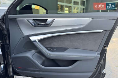 Седан Audi A6 2019 в 
