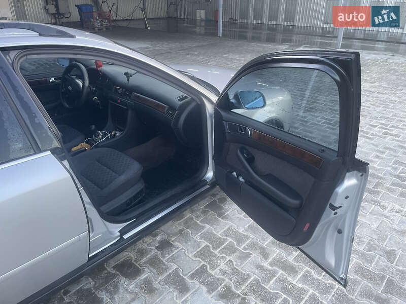 Универсал Audi A6 2000 в Березному