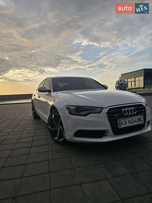 Седан Audi A6 2014 в Світловодську