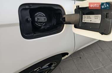 Седан Audi A6 2014 в 