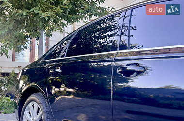 Седан Audi A6 2012 в 