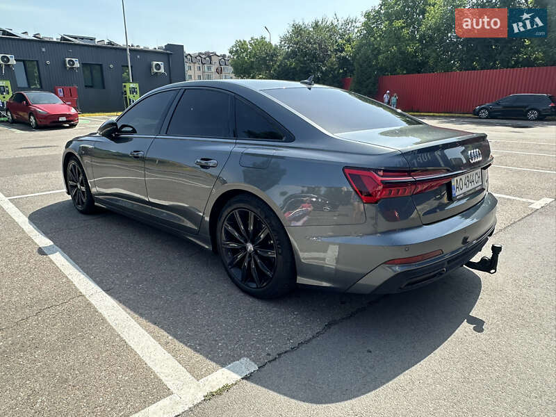 Седан Audi A6 2020 в Ужгороде