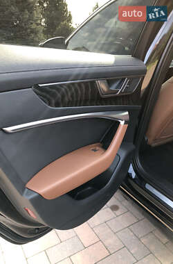Седан Audi A6 2019 в 
