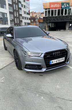 Седан Audi A6 2015 в 