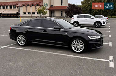 Седан Audi A6 2014 в 