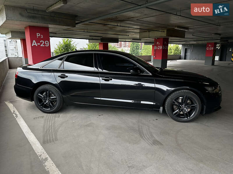 Седан Audi A6 2012 в Киеве