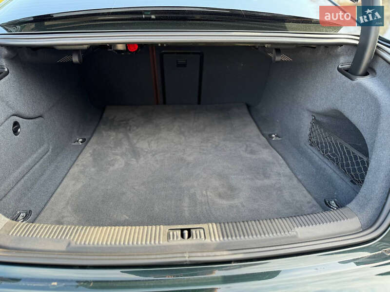Седан Audi A6 2013 в Львові
