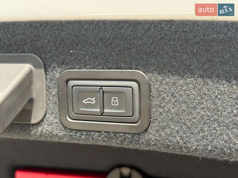 Седан Audi A6 2015 в Одессе