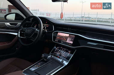 Седан Audi A6 2022 в 